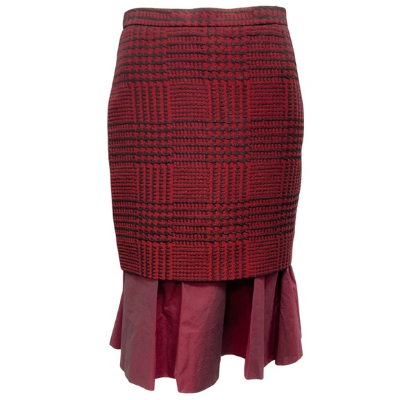 Moschino Dresses & Skirts - MOSCHINO CHEAP AND CHIC RED / BURGUNDY FLARED HOUNDSTOOTH PLAID JACQUARD SKIRT